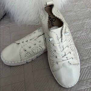 Perforated White Leather Lace-Up Sneakers